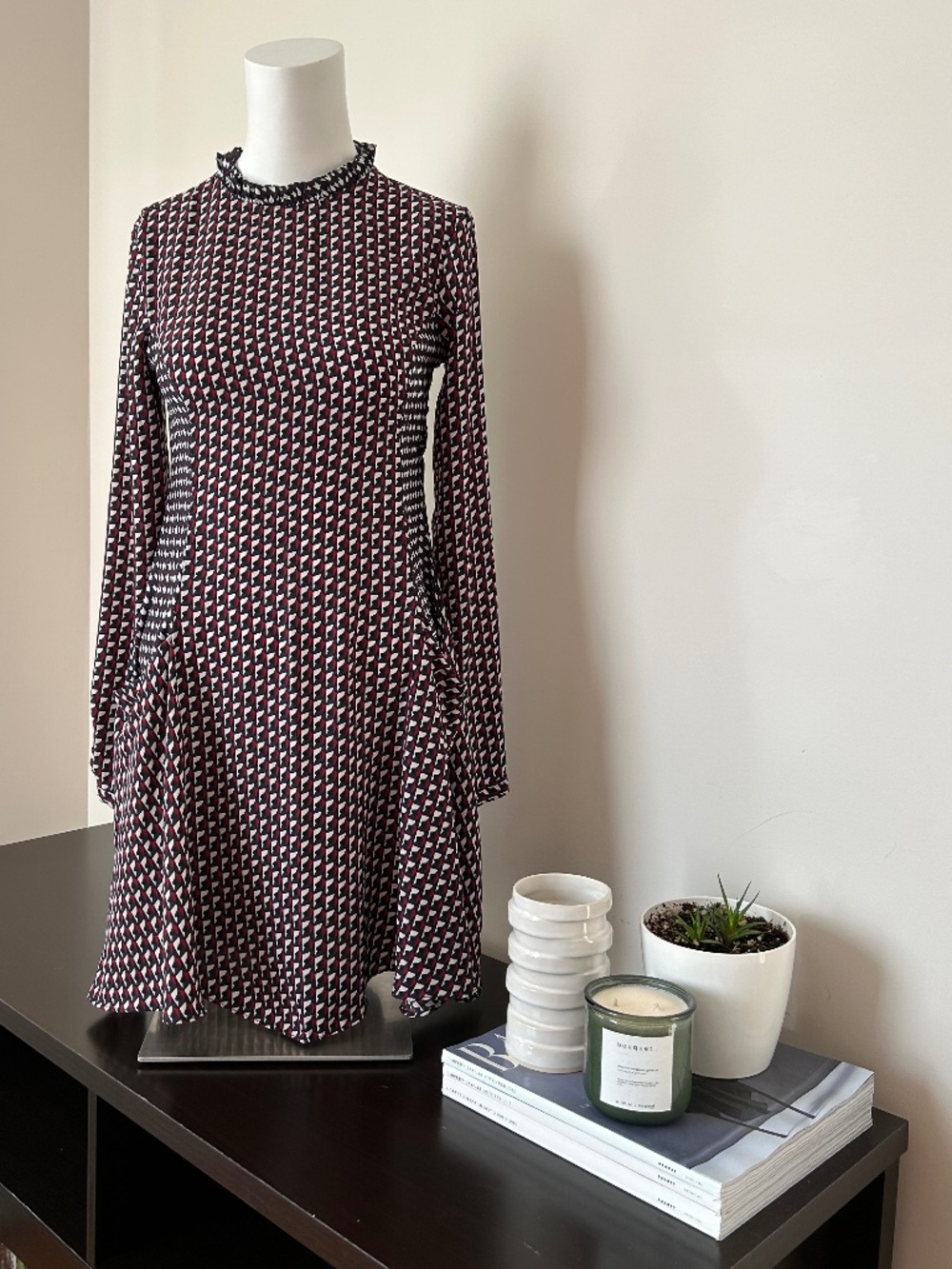 Zara ⎮ Geometric Long-Sleeve Dress